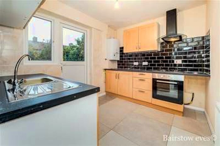 3 Bedroom House To Rent In Bentry Road, Dagenham RM8