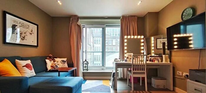 1 Bedroom Flat To Rent In Bezier Apartments, Old Street, EC1Y