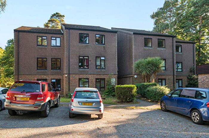 2 Bedroom Apartment To Rent In Dawsmere Close, Camberley, GU15