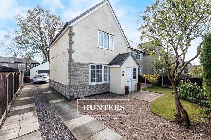 3 Bedroom Semi Detached House For Sale In Fryston Road, Castleford, WF10