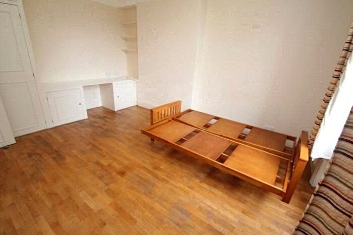 1 Bedroom Flat To Rent In Woodstock Road, Croydon, CR0