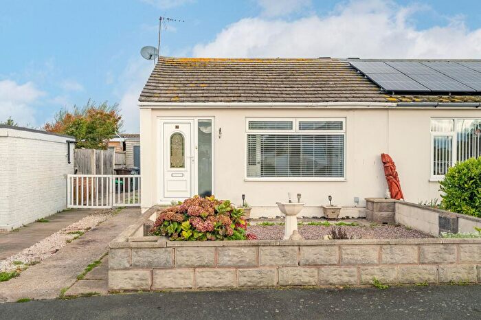 1 Bedroom Semi-Detached Bungalow For Sale In Llys Edward, Towyn, LL22