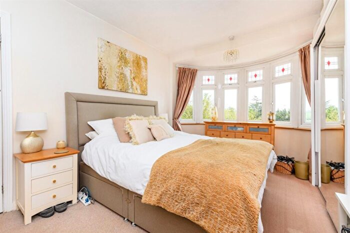 3 Bedroom Semi-Detached House For Sale In Pilgrims Way, Cuxton, Rochester, Kent, ME2