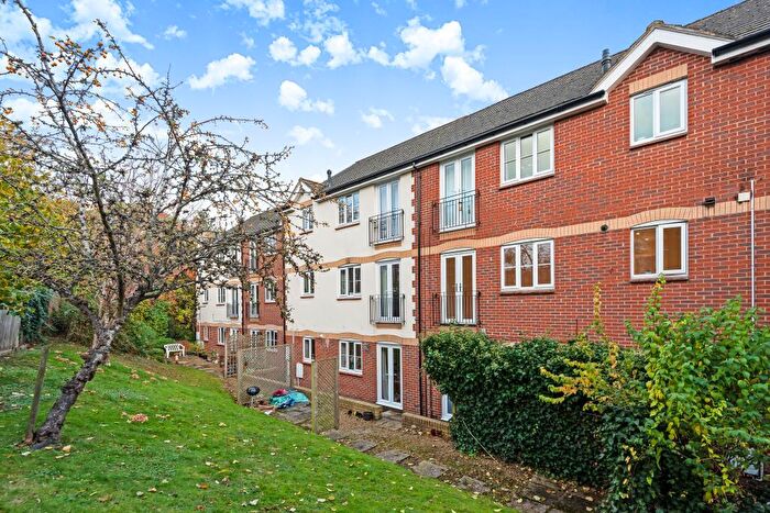 2 Bedroom Apartment To Rent In Abingdon, Oxfordshire, OX14