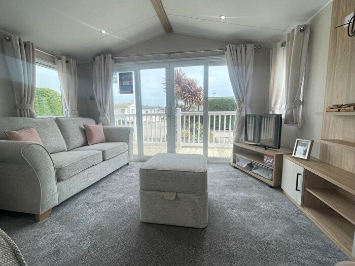 2 Bedroom Park Home For Sale In Tarka Holiday Park – Devon, EX31