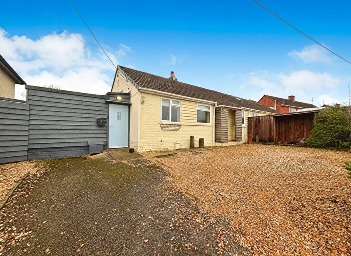 2 Bedroom Semi-Detached Bungalow For Sale In East Woodyates, Salisbury, SP5