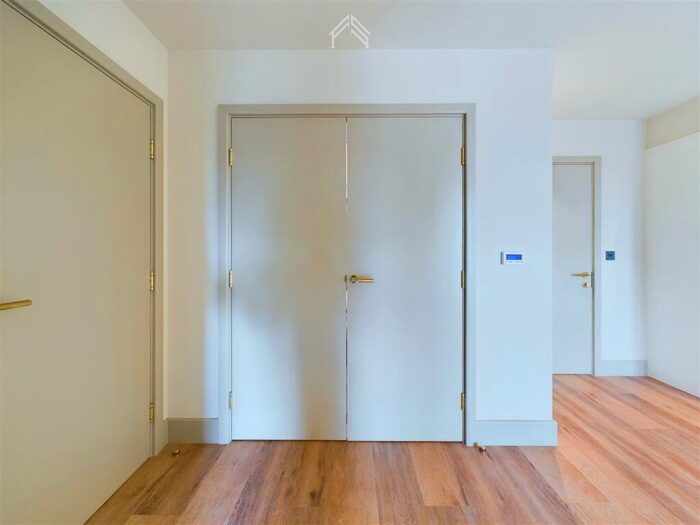 1 Bedroom Flat To Rent In The Sessile, London, N17