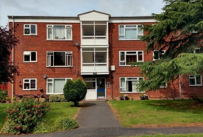 2 Bedroom Apartment To Rent In Boswell Grove, Warwick, Warwickshire, CV34