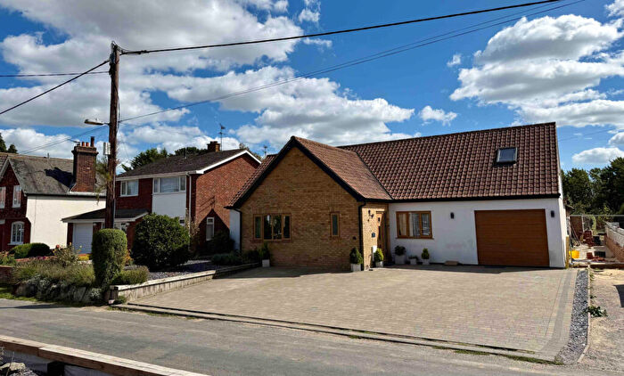 6 Bedroom Chalet For Sale In Cordys Lane, Trimley St. Mary, Felixstowe, IP11