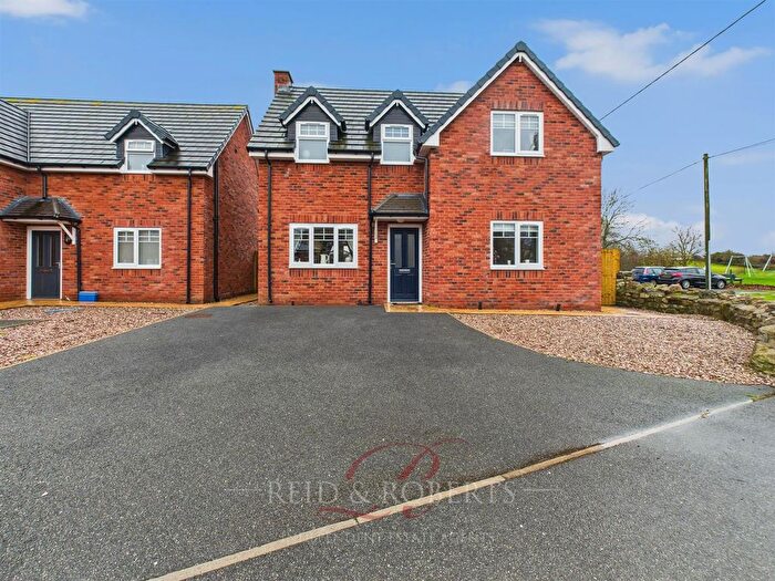 3 Bedroom Detached House For Sale In Mountain View, Rhosesmor, CH7