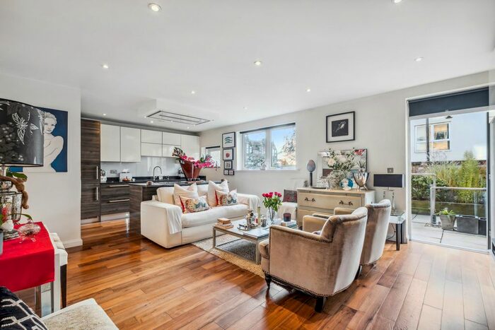 3 Bedroom Maisonette To Rent In Wyfold Road, Fulham, SW6