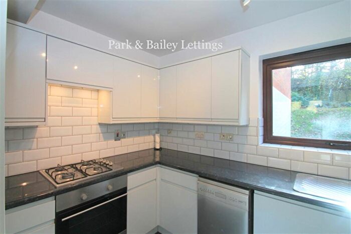 2 Bedroom Apartment To Rent In Bedroom First Floor Apartment In Whyteleafe, CR3