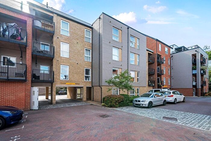 2 Bedroom Flat For Sale In Brunel Way, Bedhampton, PO9