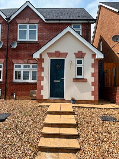 3 Bedroom Semi-Detached House To Rent In Gwel Y Llan, Caernarfon, LL55