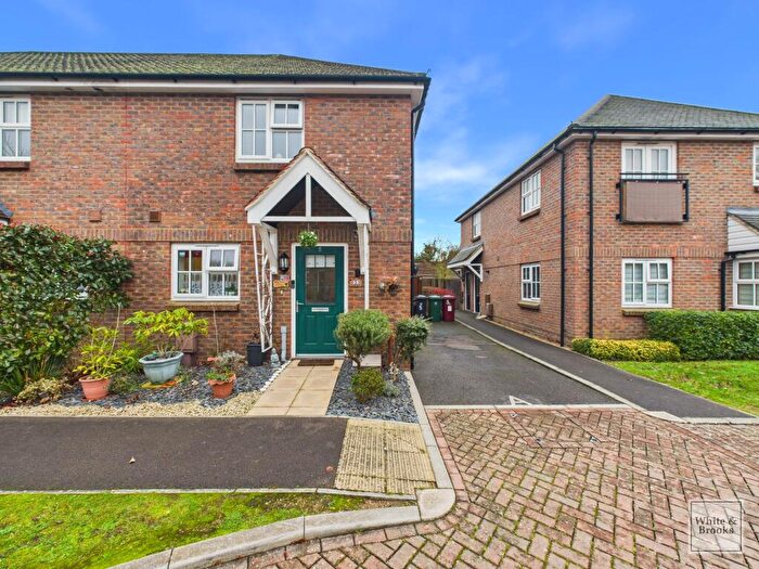 2 Bedroom End Of Terrace House For Sale In Taylors Copse, Chichester, PO19