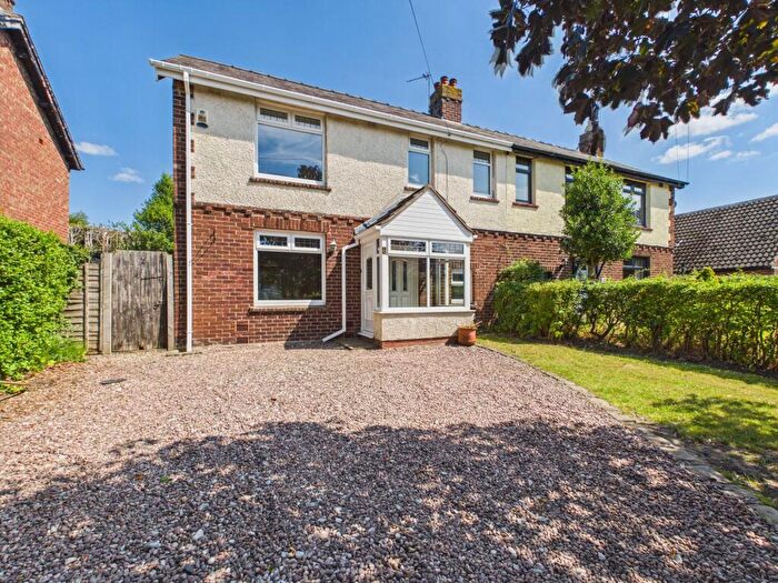 4 Bedroom Semi-Detached House For Sale In Brookfield Lane, Aughton, L39