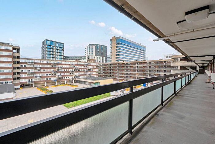 1 Bedroom Flat For Sale In King Street, Hammersmith, London, W6