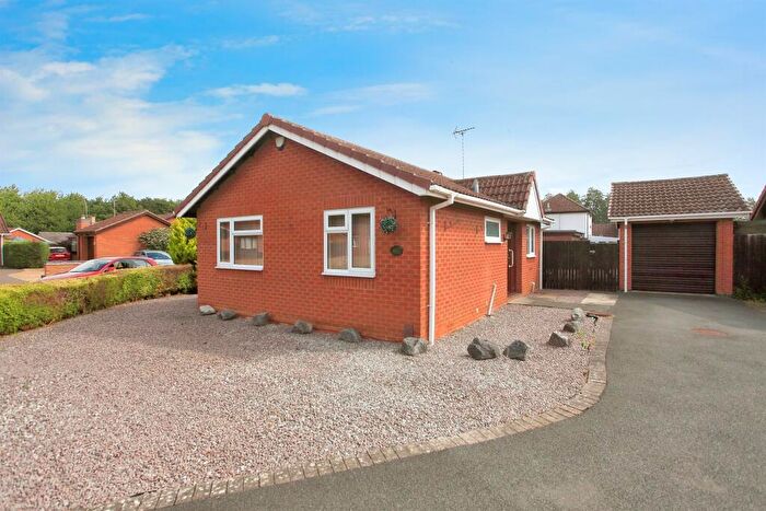 2 Bedroom Detached Bungalow For Sale In Cardinals Gate, Peterborough, PE4