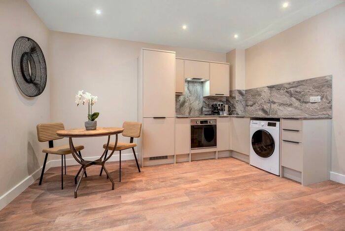 1 Bedroom Flat To Rent In The Robo, Burleys Way, Leicester, LE1