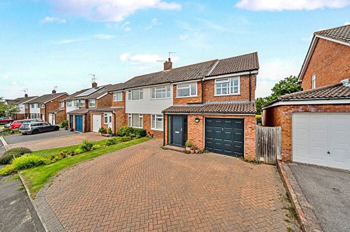 4 Bedroom Semi Detached House For Sale In Godalming, Surrey, GU7