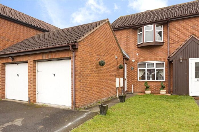 2 Bedroom Semi-Detached House To Rent In Guardian Close, Hornchurch, Essex, RM11