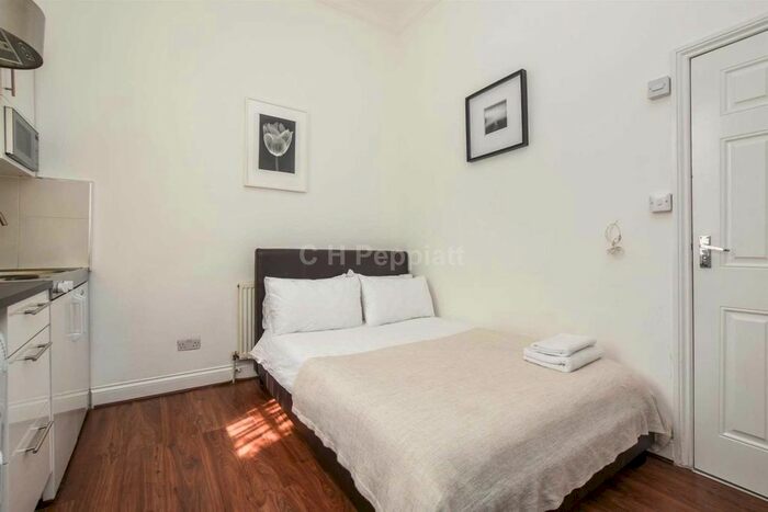 Studio To Rent In Eversholt Street, Mornington Crescent, NW1