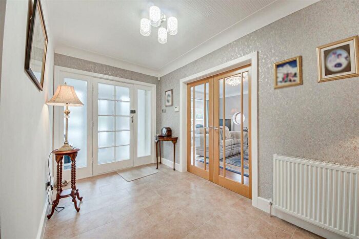 3 Bedroom Detached Bungalow For Sale In Westbourne Road, Southport, PR8