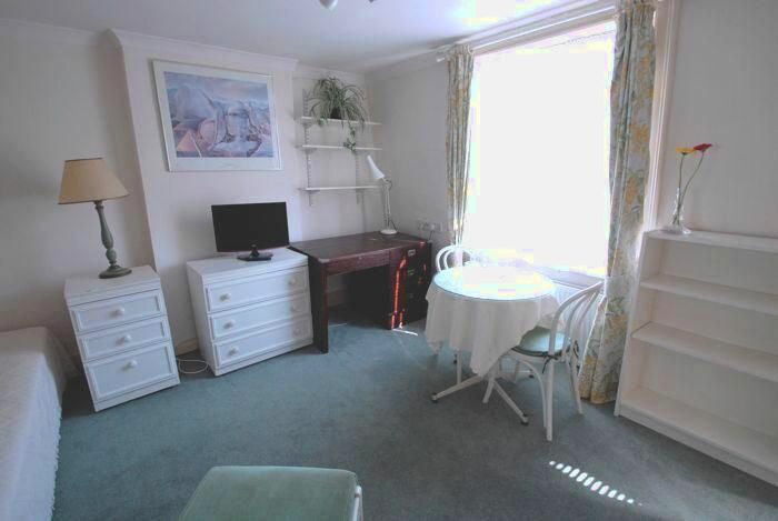 Studio To Rent In Craven Hill Gardens, Bayswater, London, W2