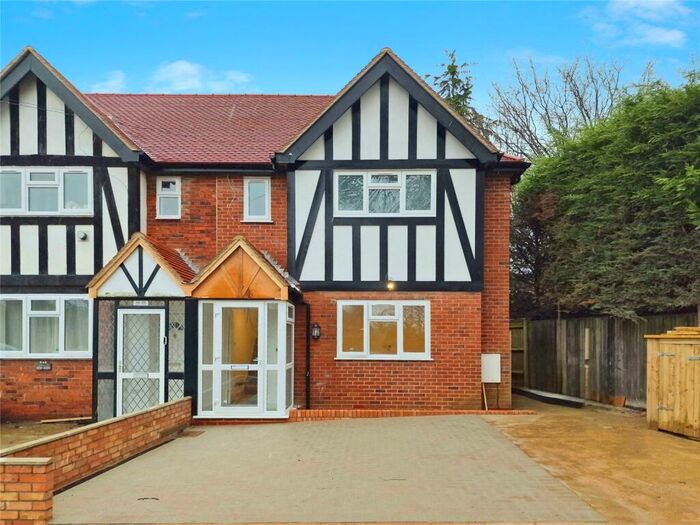 3 Bedroom Semi-Detached House To Rent In Kingsground, London, SE9