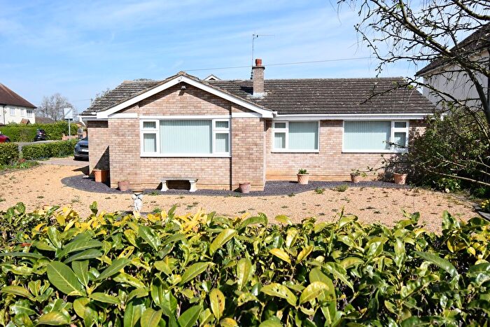 3 Bedroom Detached Bungalow For Sale In Home Road, Kempston, Bedford, MK43