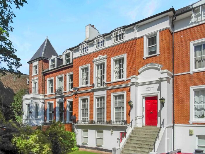 2 Bedroom Flat To Rent In Copers Cope Road, Beckenham, Beckenham BR3