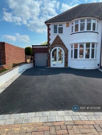 3 Bedroom Semi-Detached House To Rent In Nayland Croft, Birmingham, B28