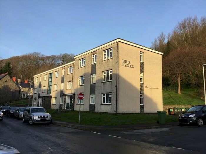 2 Bedroom Apartment To Rent In Bro Cynan, Pwllheli, Gwynedd, LL53