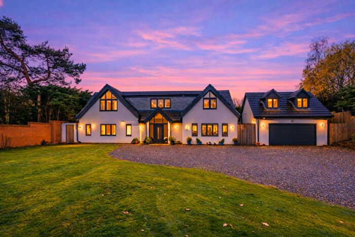 4 Bedroom Detached House To Rent In Vicarage Hill, Tanworth In Arden, B94