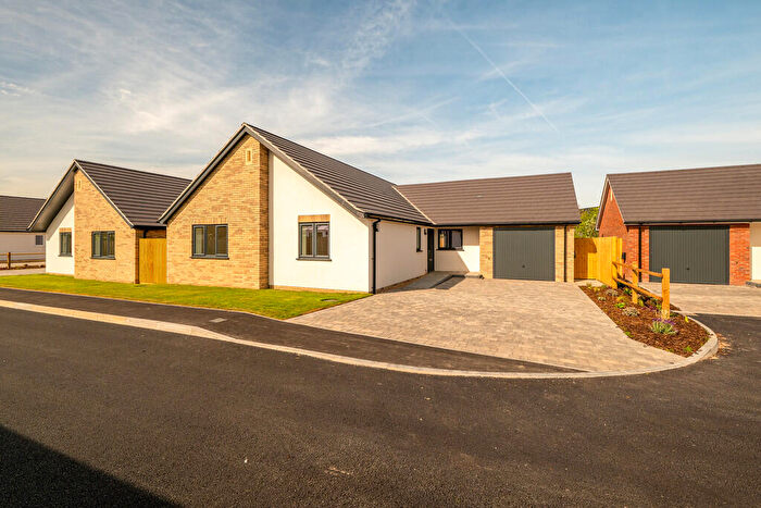 3 Bedroom Detached Bungalow For Sale In Shooters Close, Caistor, Market Rasen, LN7