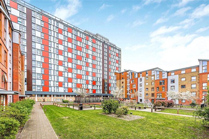 2 Bedroom Apartment To Rent In City House, London Road, West Croydon, Surrey, CR0