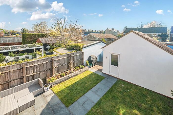 3 Bedroom Terraced House For Sale In Bourne Close, Bicester, Oxfordshire, OX26