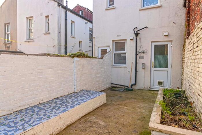 1 Bedroom Flat To Rent In Fonthill Road, Hove, BN3