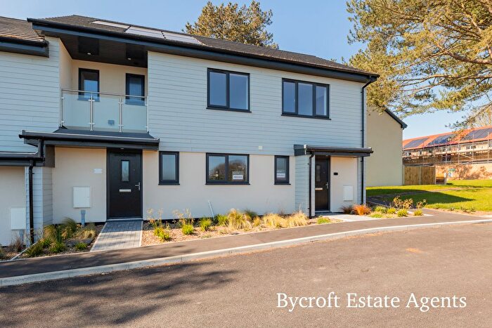 2 Bedroom End Terrace House For Sale In The Dunes, Kingsway, Hemsby, NR29