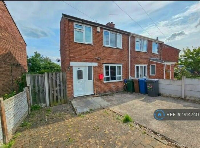 3 Bedroom Semi-Detached House To Rent In Grange Road, Royston, Barnsley, S71