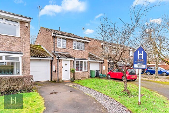 3 Bedroom Detached House For Sale In Jenner Close, Chipping Sodbury, Bristol, BS37