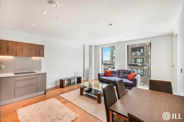 1 Bedroom Flat To Rent In St. Josephs Street, London, SW8