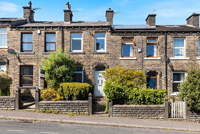 2 Bedroom Terraced House For Sale In Wellington Street, Lindley, Huddersfield, HD3