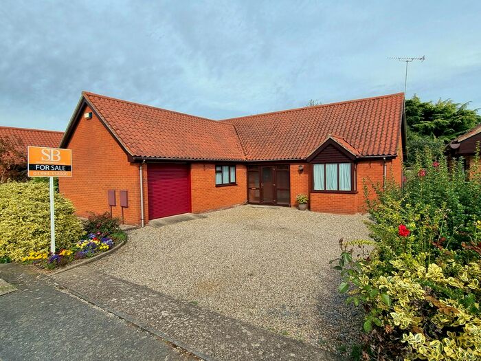 4 Bedroom Detached Bungalow For Sale In Sawmill Lane, Nacton, Ipswich, IP10