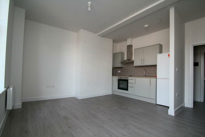 1 Bedroom Apartment To Rent In High Street, Epping, CM16
