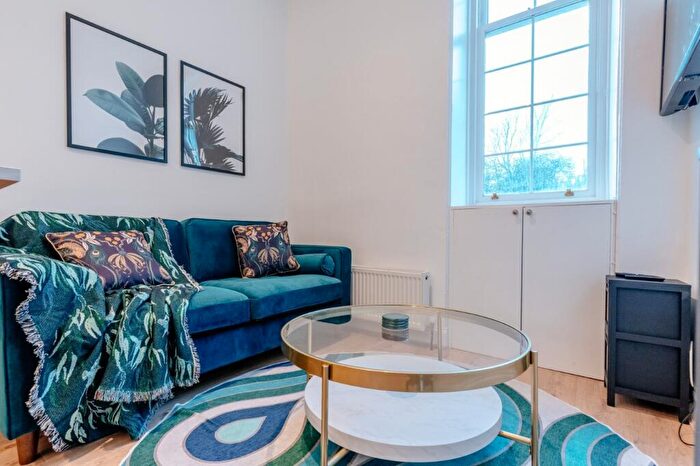 1 Bedroom Flat To Rent In North Junction Street, Edinburgh, Midlothian, EH6