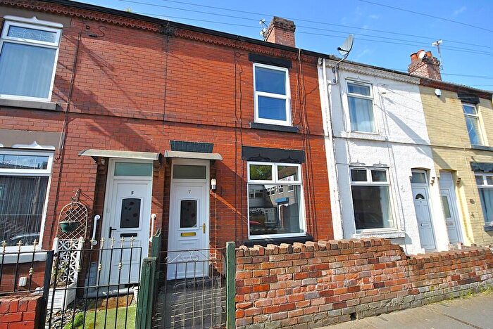 2 Bedroom Terraced House For Sale In Broughton Avenue, Bentley, Doncaster, DN5