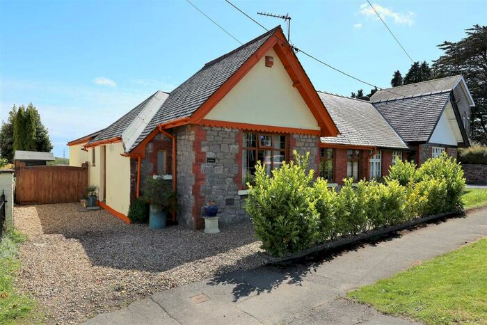 3 Bedroom Semi-Detached Bungalow For Sale In Cowbridge Road, St. Nicholas, Vale Of Glamorgan, CF5