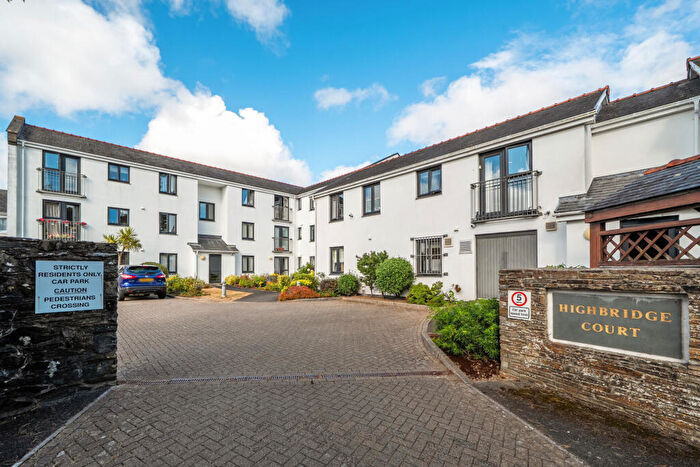1 Bedroom Apartment For Sale In Ridgeway, Plymouth, Devon, PL7