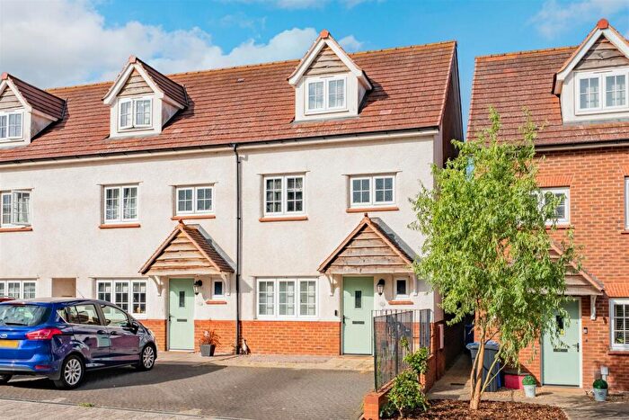 4 Bedroom End Of Terrace House For Sale In Bertone Road, Barton Seagrave, Kettering, NN15